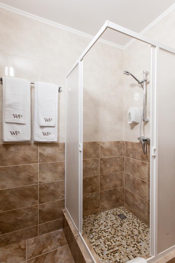 West Park Hotel Sofiivska Borshchahivka Экстерьер фото
