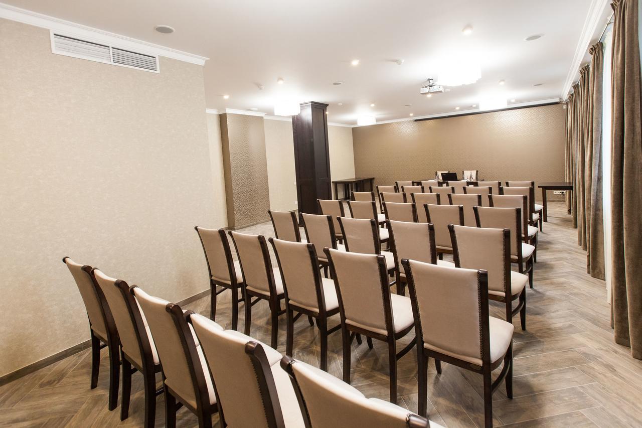 West Park Hotel Sofiivska Borshchahivka Экстерьер фото